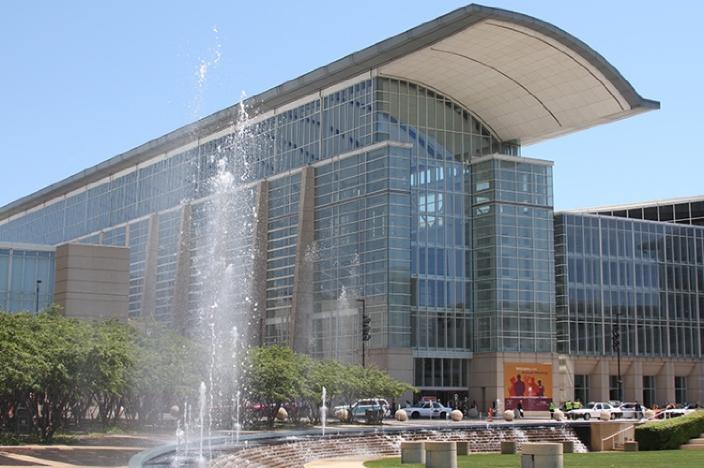 The South Gate of McCormick Place (source: mccormickplace.com)